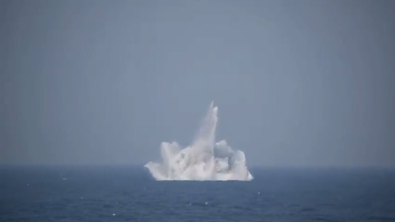 Heavy Weight Torpedo: స్వ‌దేశీ హెవీ వెయిట్ టార్పిడో ప‌రీక్ష స‌క్సెస్‌.. వీడియో