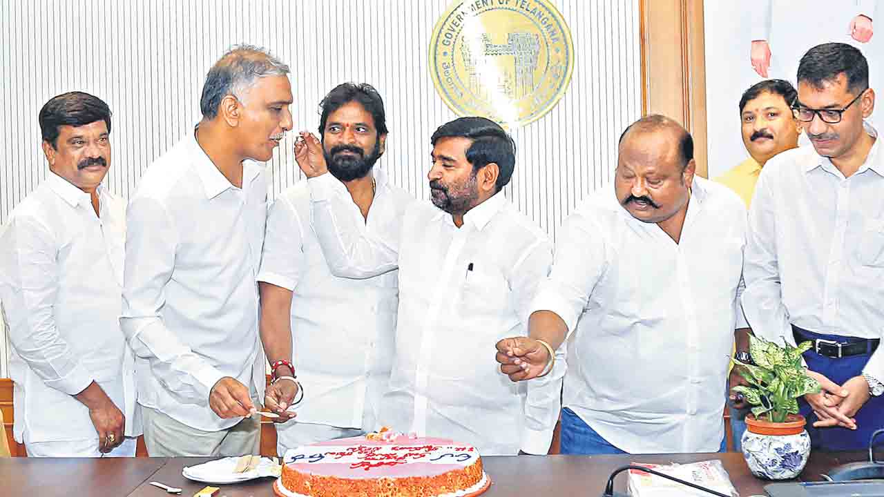 Minister Harish Rao |  గప్పాల కిషన్‌.. గలీజు మిషన్‌.. తెలంగాణకు ఇవ్వాల్సిన 1.43 లక్షల కోట్ల నిధులు ఇంకా ఇవ్వరేం: మంత్రి హరీశ్‌రావు