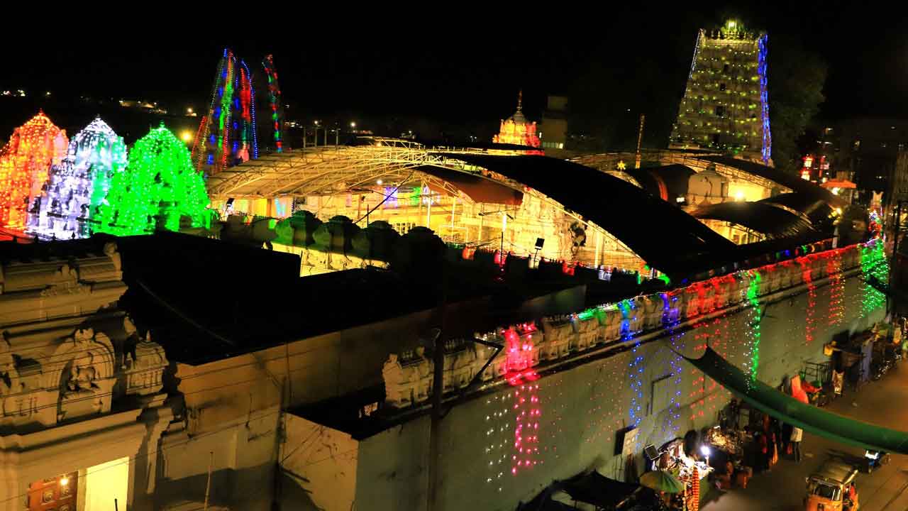 ఆధ్యాత్మికంగా తీర్చిదిద్దుతాం