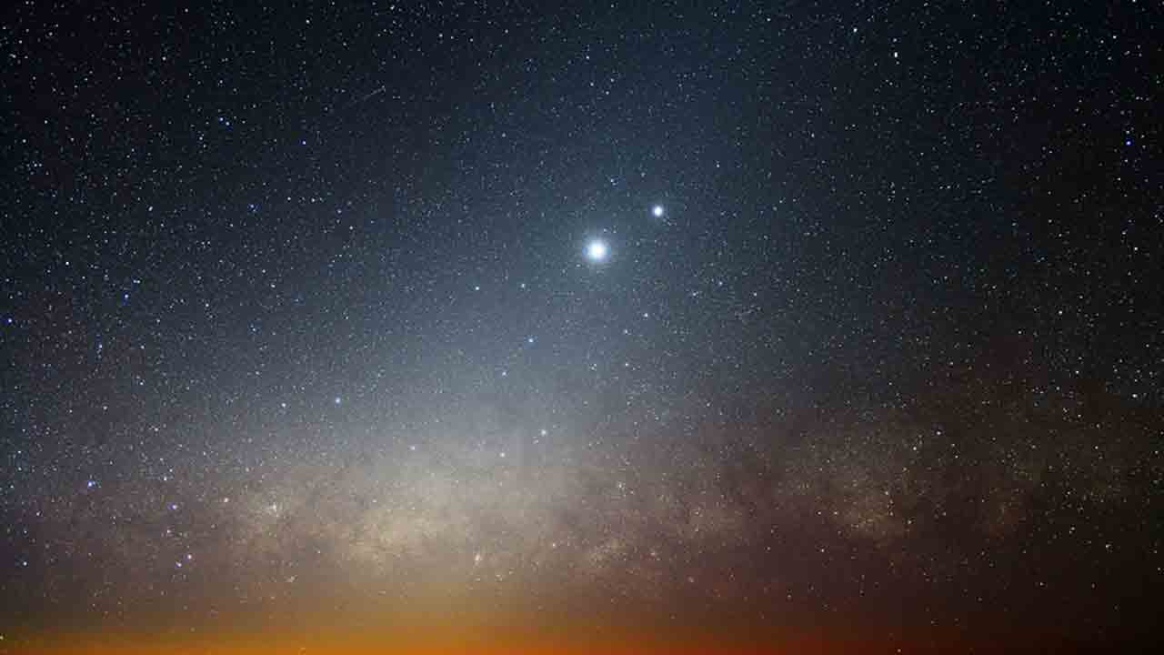 Venus |  అత్యంత ప్రకాశవంతంగా శుక్రుడు.. సాయంత్రం వేళల్లో నేరుగా చూడొచ్చు