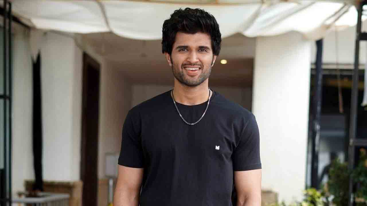Vijay Devarakonda | సంక్రాంతి బరిలో విజయ్‌ దేవరకొండ.. ఎంతమంది వస్తారయ్యా.. థియేటర్లు సరిపోవాలిగా..!