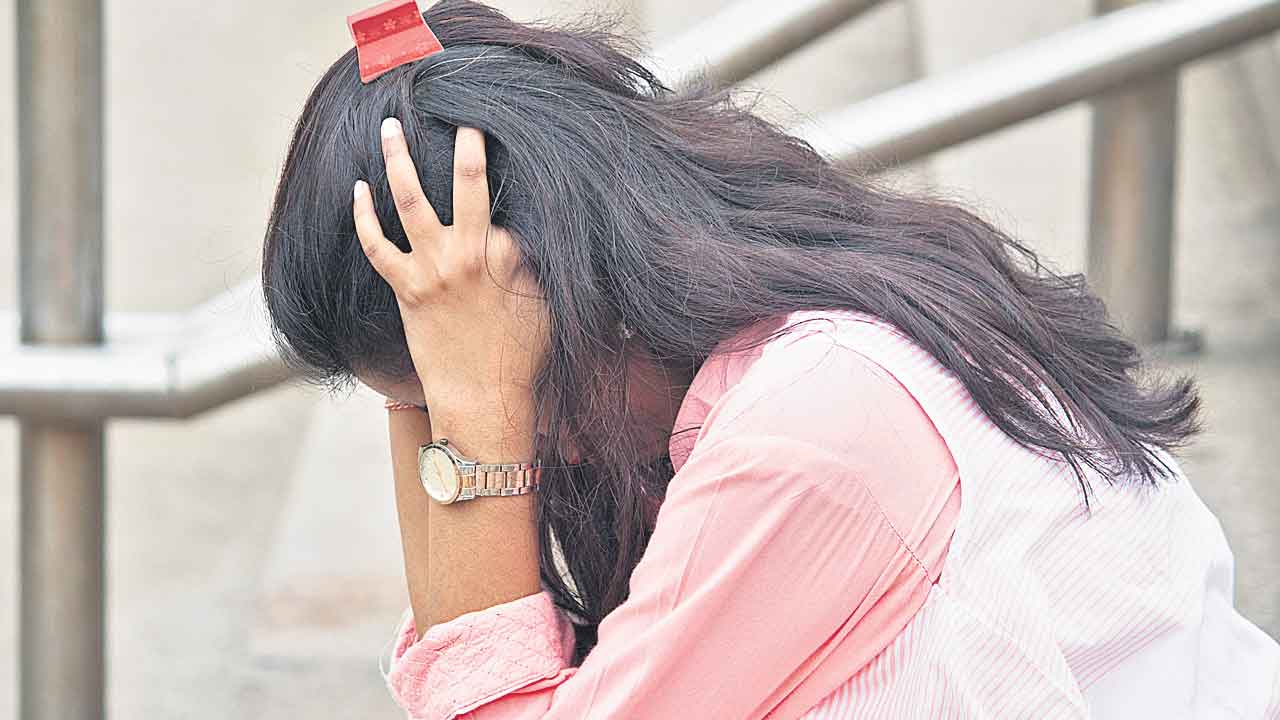 NFHS Survey |  రుతుస్రావంలో ఇంకా వస్త్రమే.. జమ్ము కశ్మీర్‌ సహా మరో నాలుగు రాష్ర్టాల్లోనూ ఇదే పరిస్థితి