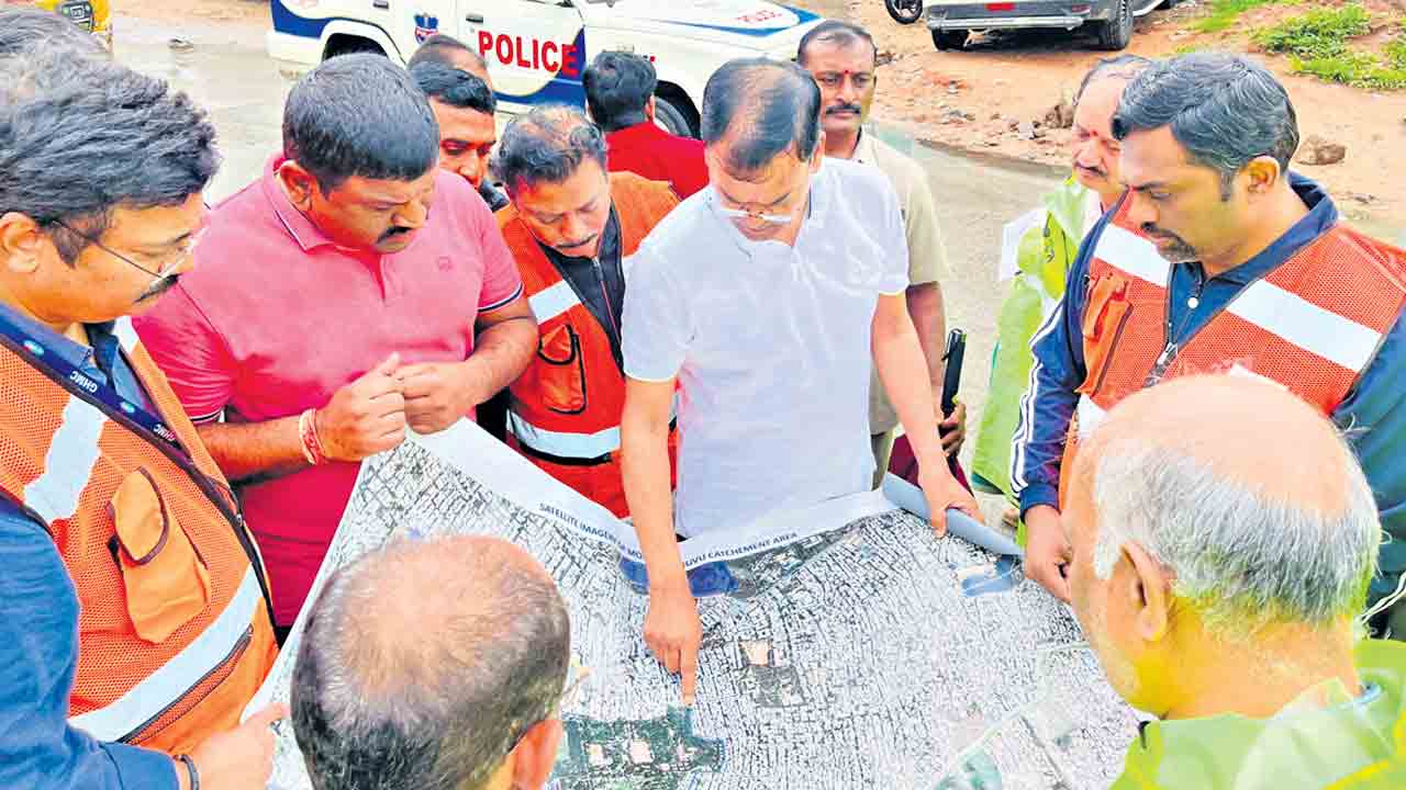 ముమ్మరంగా సహాయక చర్యలు