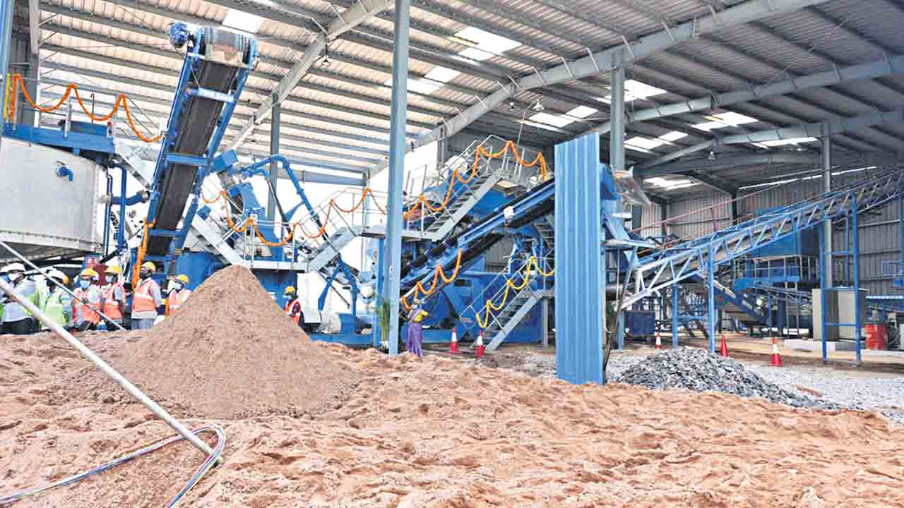 అనుమతి లేనిచోట వ్యర్థాలు వేస్తే చర్యలు