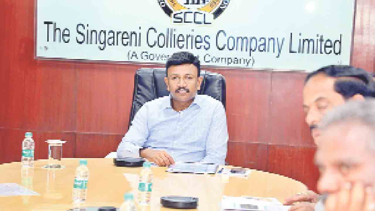 నాలుగు నెలల్లో ప్లాంట్లు పూర్తి చేయాలి