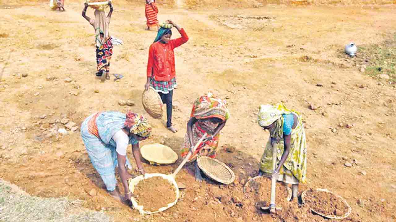 ఒకే రీతిలో ‘ఉపాధి’ వేతనాలు