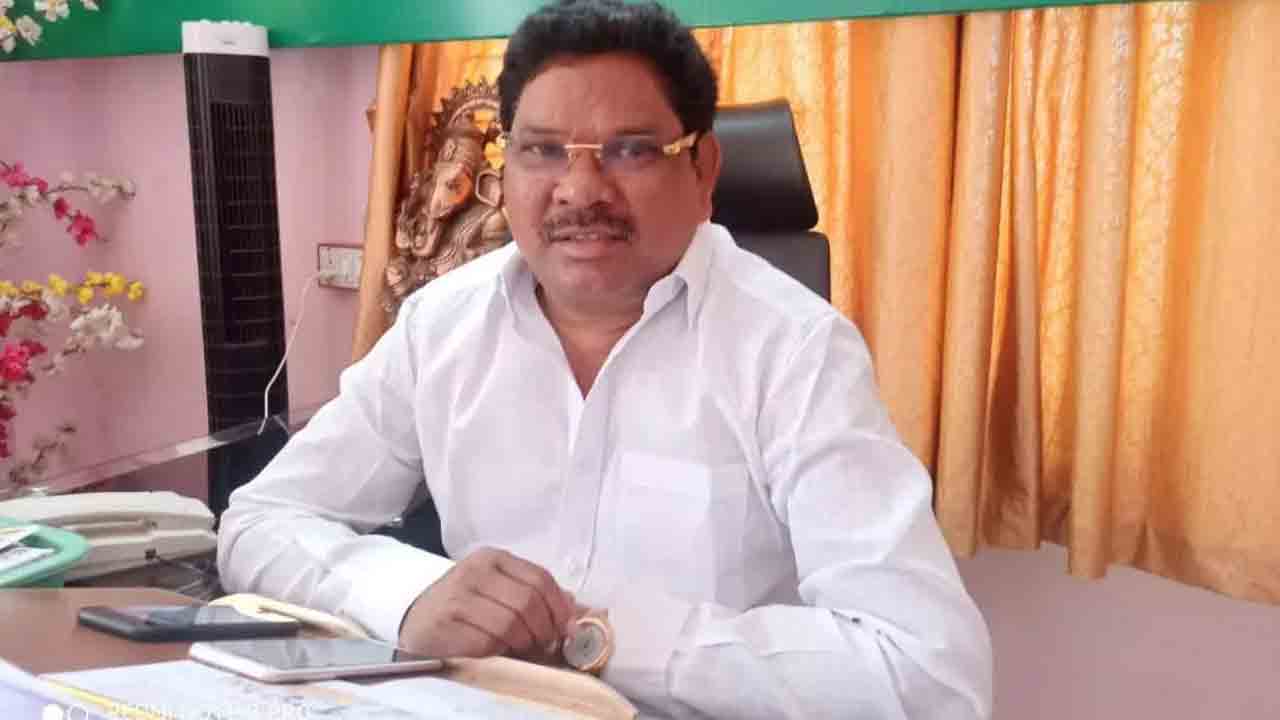 ఎంపీ సోయం బాపురావుపై ఫిర్యాదు