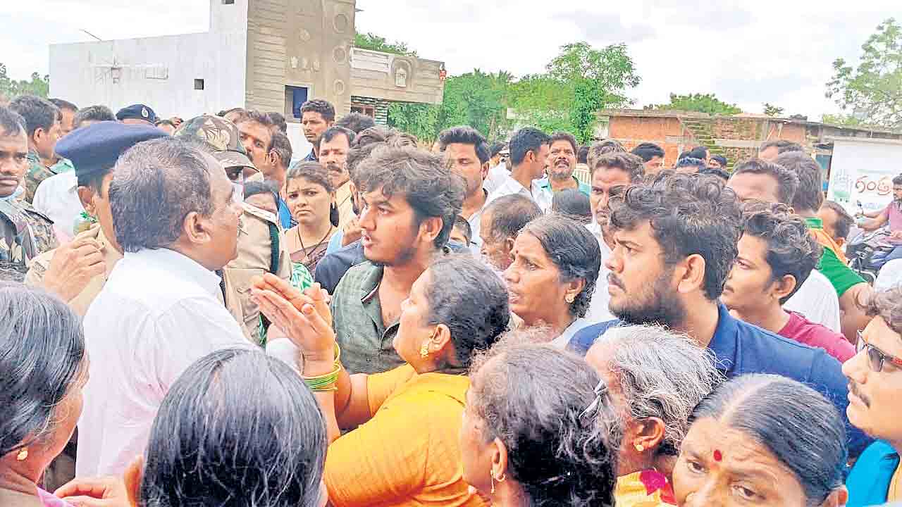 భరోసా ఇవ్వని కిషన్‌రెడ్డి పర్యటన