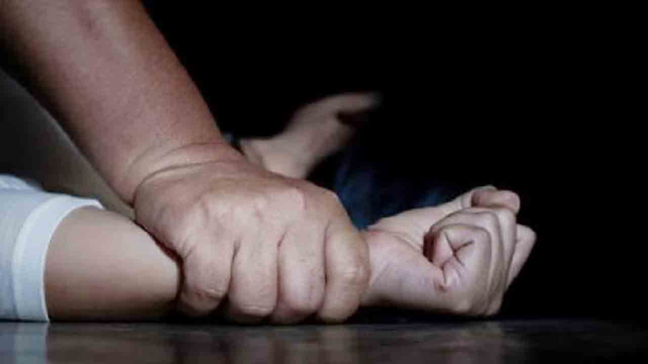 ఒరిస్సా హైకోర్టు సంచలన తీర్పు..  లైంగిక సాన్నిహిత్యం రేప్‌ కాదు!