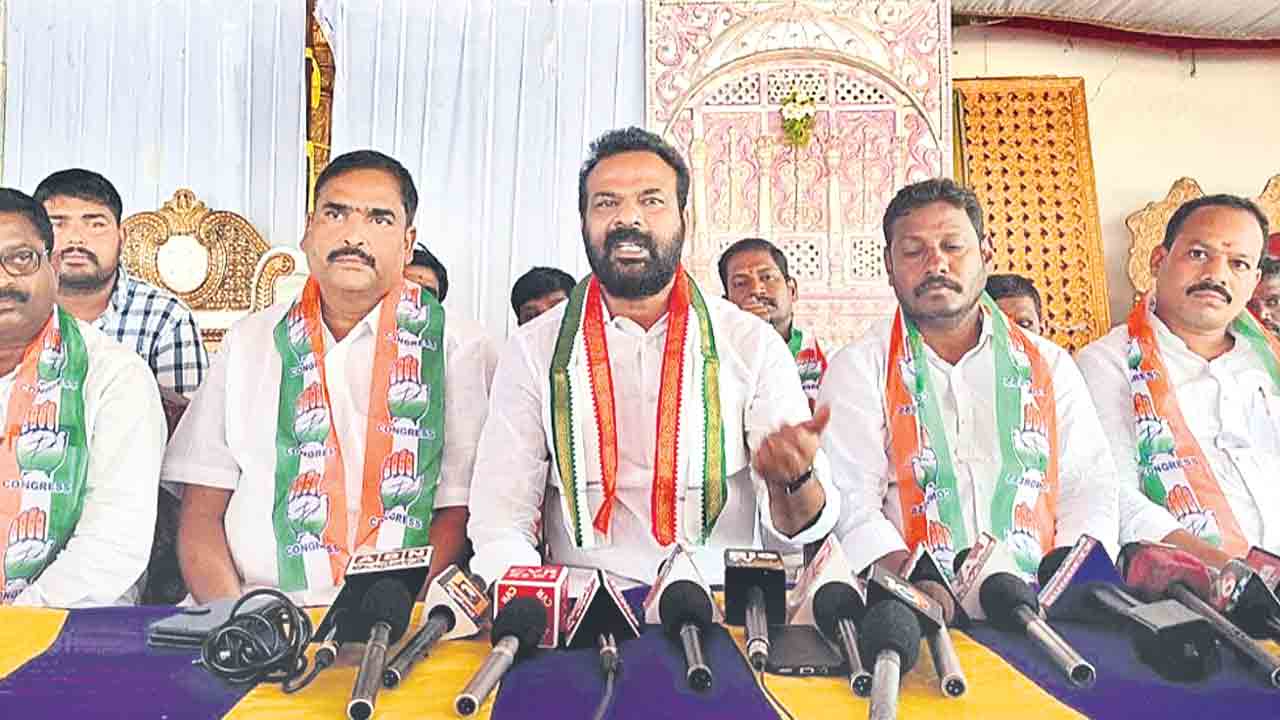 కాంగ్రెస్‌లో మరోసారి భగ్గుమన్న విభేదాలు.. ఈసారి పొన్నాల లక్ష్మయ్య వంతు!