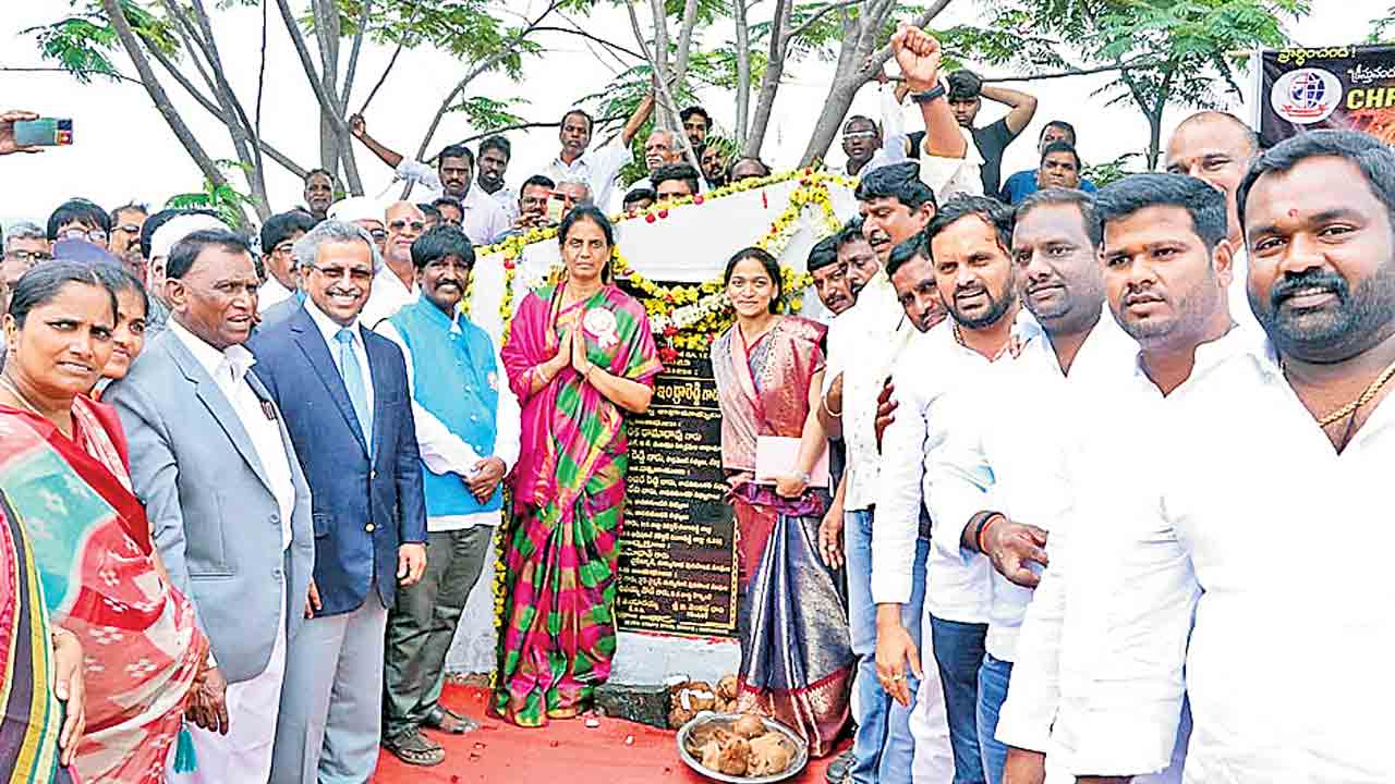 అన్ని మతాల సారం మానవత్వమే..