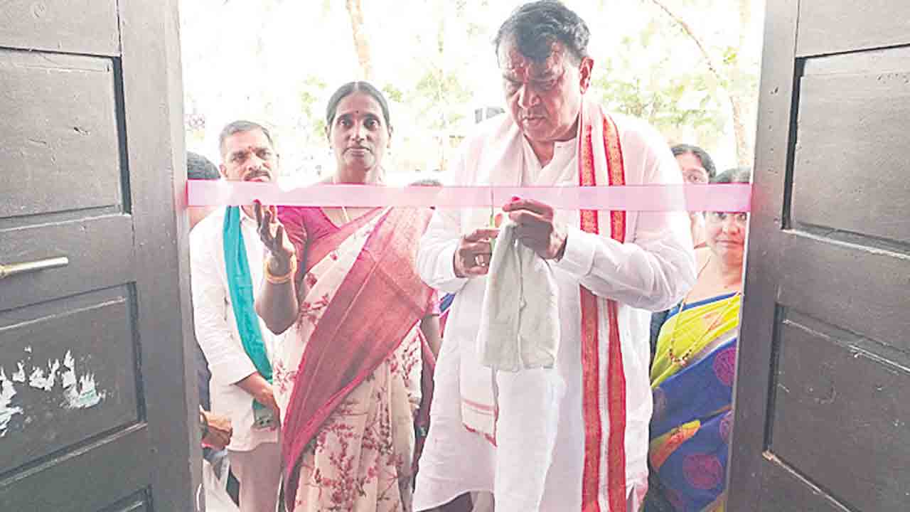 పంటలకు నీరిచ్చే బాధ్యత నాదే..