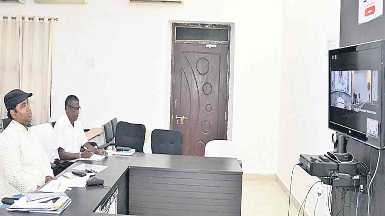 15 నుంచి రూ.లక్ష ఆర్థికసాయం