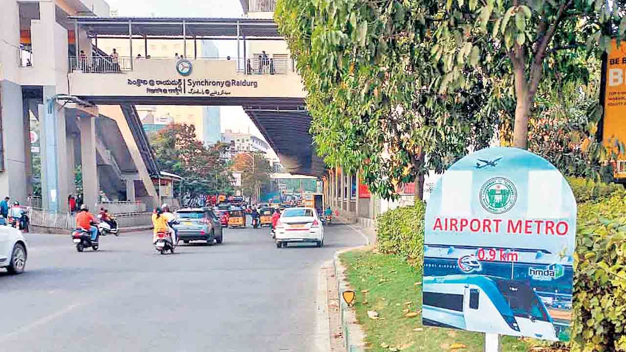 ఎయిర్‌పోర్టు మెట్రో బరిలో ఎల్‌అండ్‌టీ, ఎన్‌సీసీ