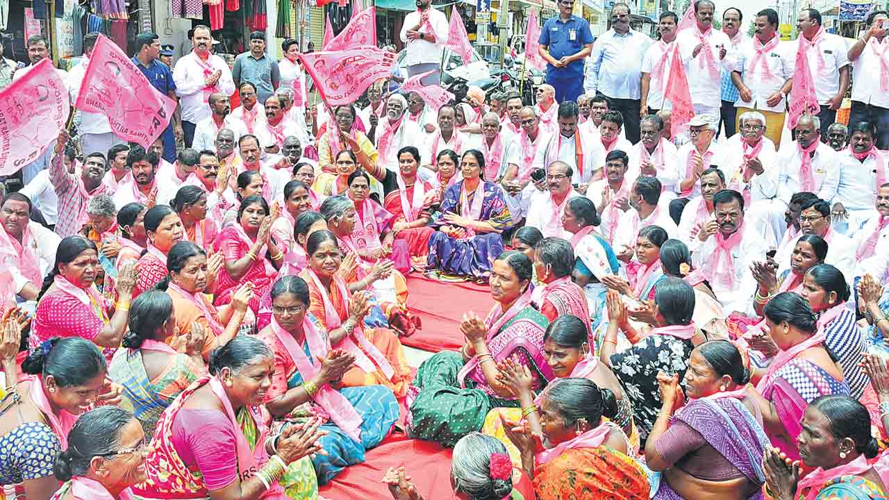 అన్నదాతల ఆగ్రహ జ్వాల