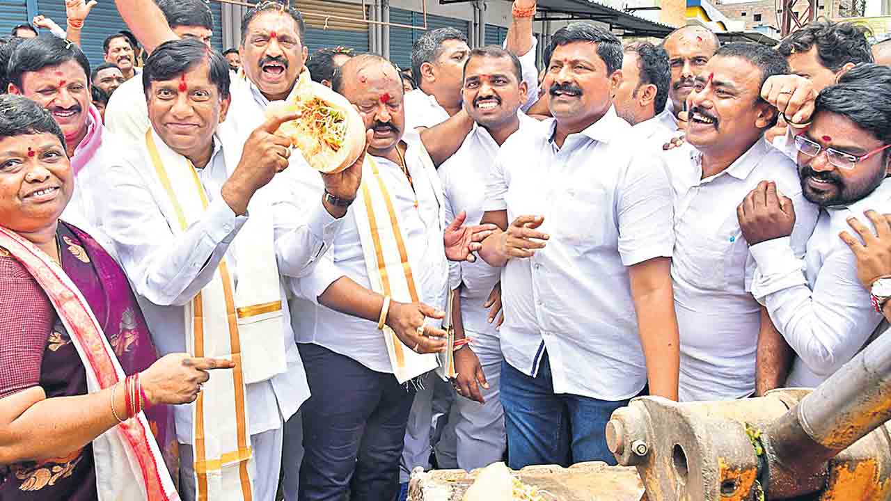 ప్రజల సొమ్ముతోనే కరీంనగర్‌ ఆర్వోబీ