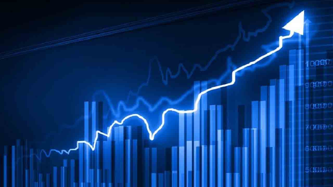 కొత్త రికార్డుల్లో సూచీలు