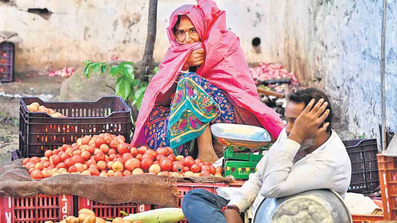 గ్రేటర్‌లో ఎడతెరిపి లేని వాన