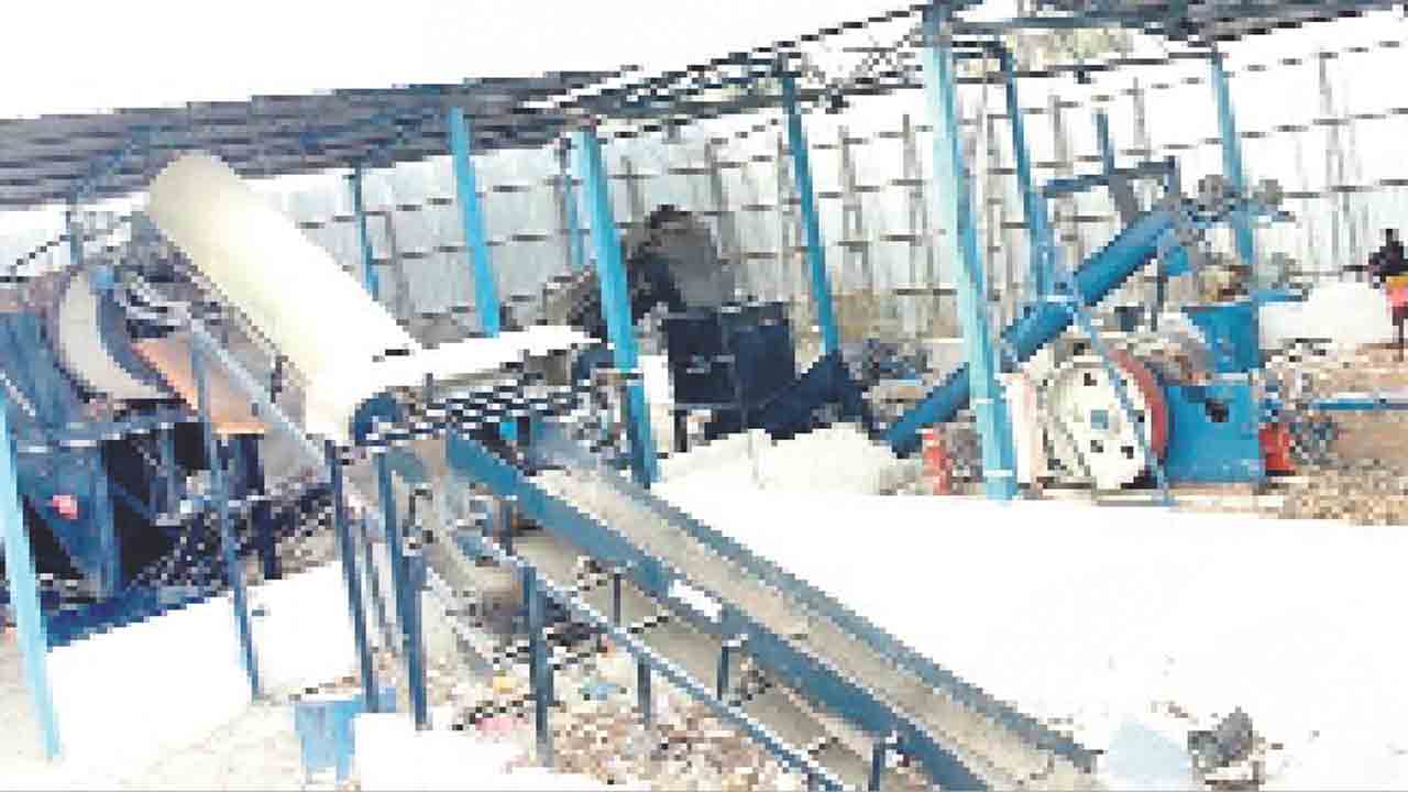 ప్లాస్టిక్‌ వేస్టేజీతో మనీ