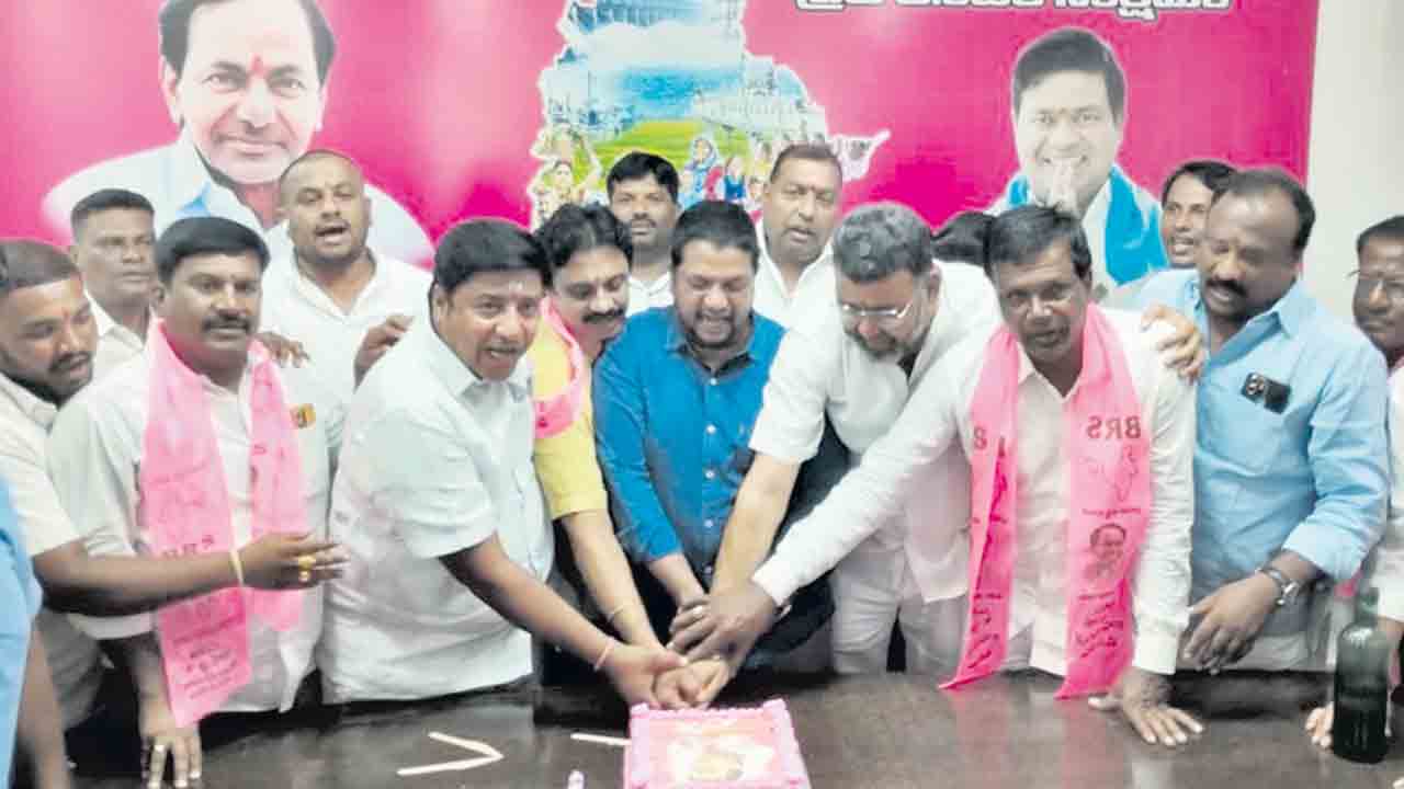 ఘనంగా కేటీఆర్‌ పుట్టినరోజు వేడుకలు