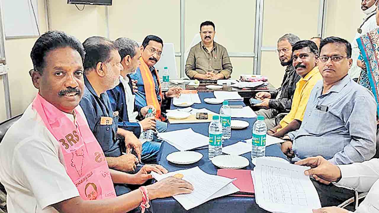 ఓటరు జాబితాపై అభ్యంతరాలు స్వీకరణ