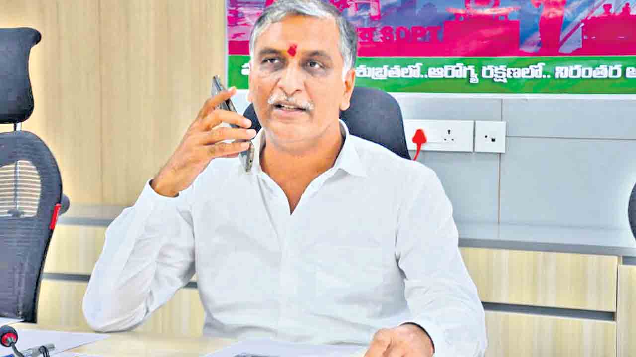 క్షణక్షణం అప్రమత్తంగా ఉండాలి