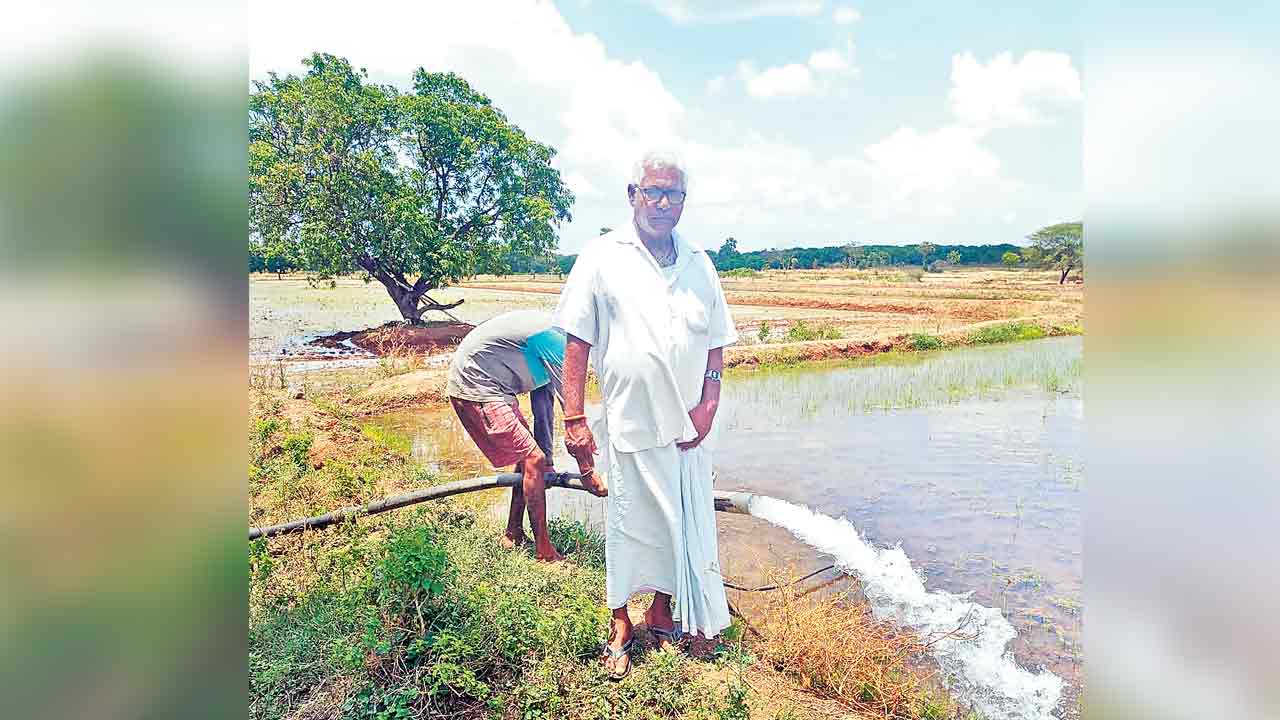 మోటర్‌తో రైతు బంధం
