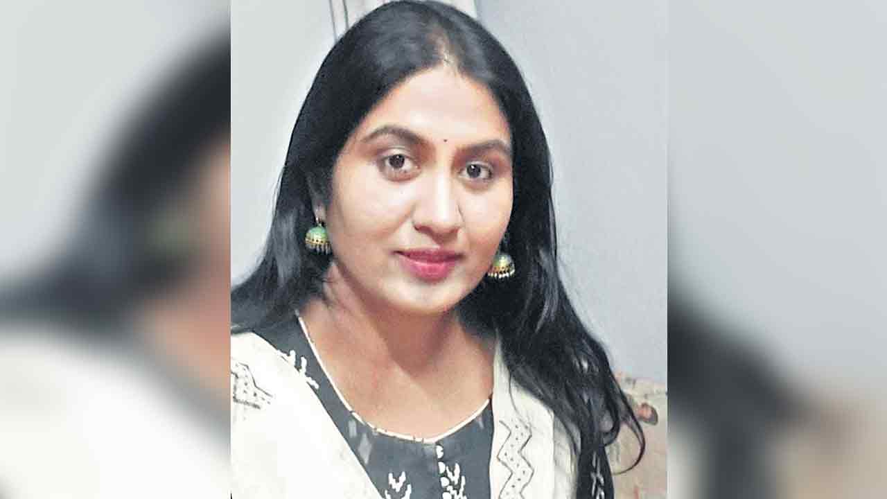 శ్రుతి దేవులపల్లికి బీఆర్‌ఏవోయూ డాక్టరేట్‌