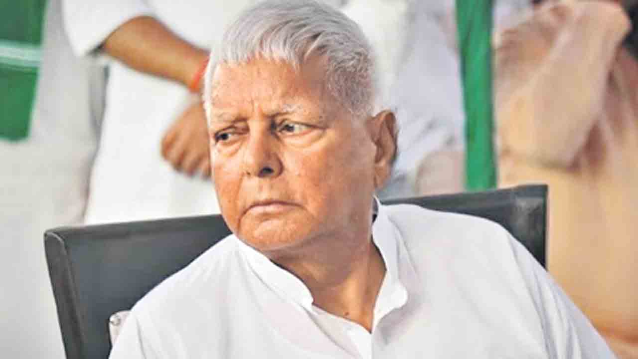 Lalu Prasad Yadav |  భార్య లేని ప్రధాని దేశానికి వద్దు.. లాలూ నర్మగర్భ వ్యాఖ్యలు