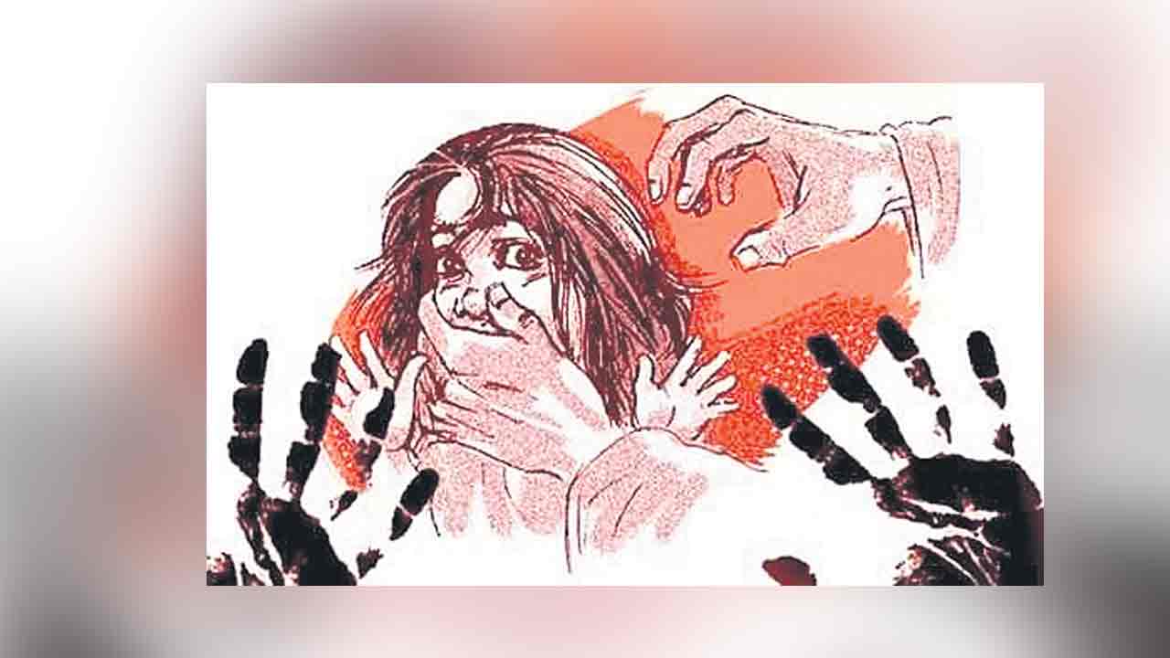 తల దించుకోవాల్సింది ఎవరు?