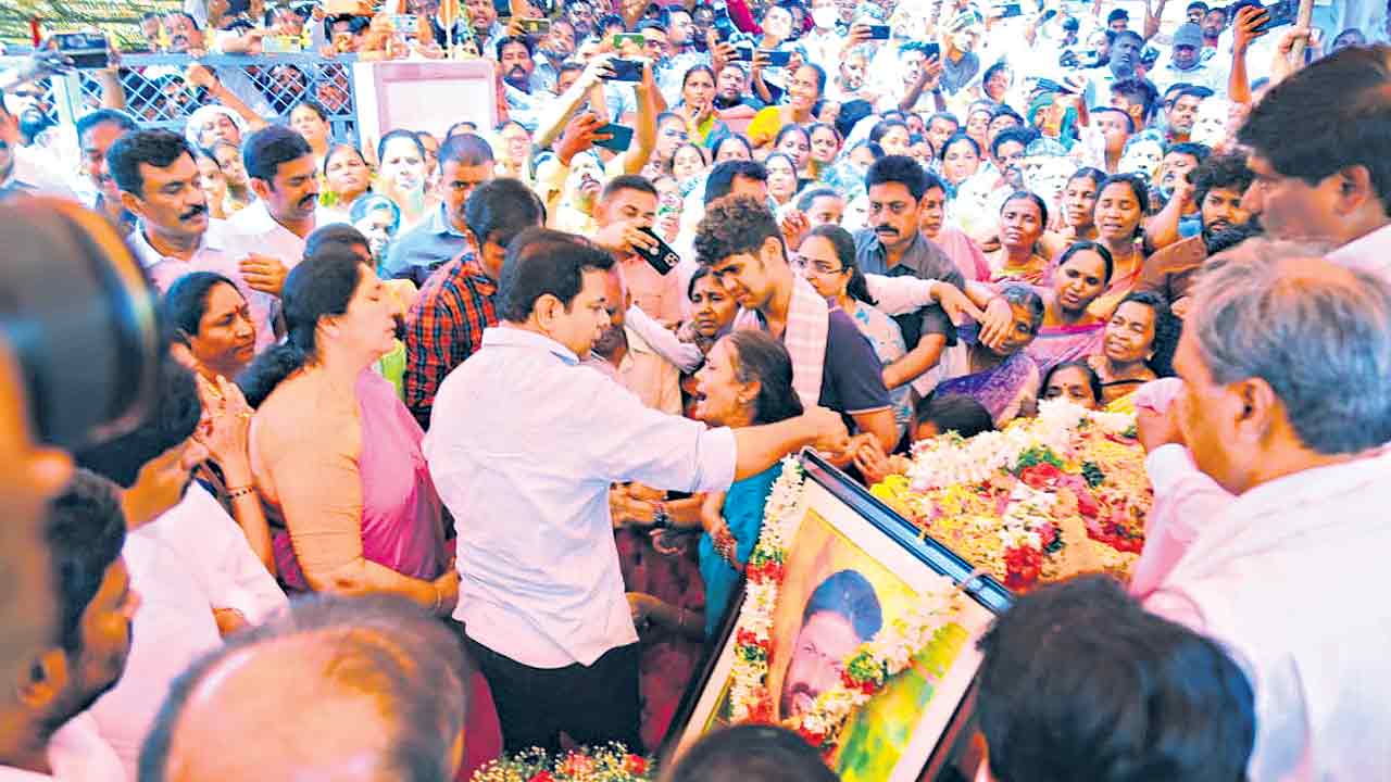 జనహృదయ కుసుమం