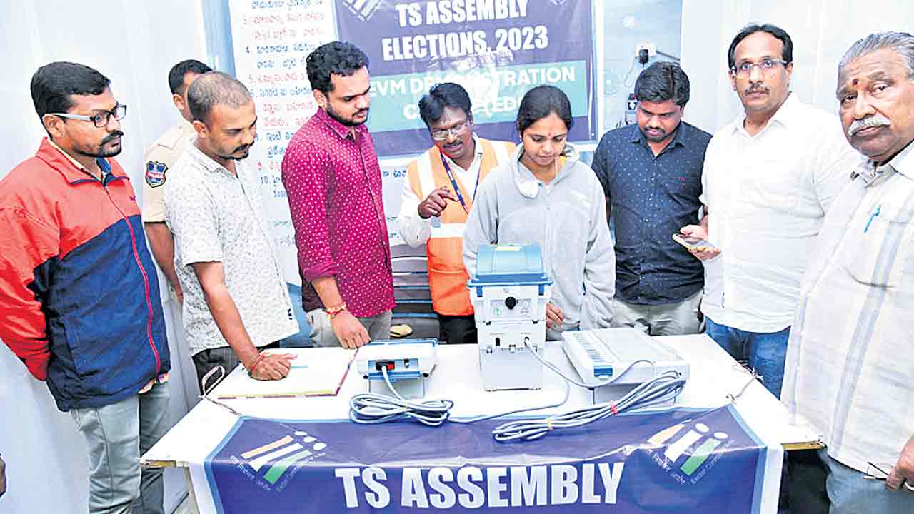 ఓటు హక్కును సక్రమంగా వినియోగిద్దాం!