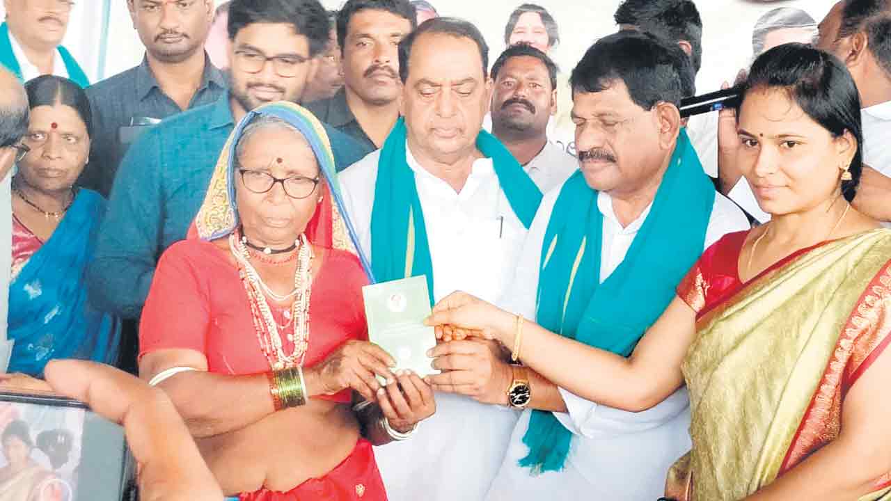 కొత్తగా అటవీ భూములను దున్నడం ఆపేయాలి : మంత్రి అల్లోల ఇంద్రకరణ్‌రెడ్డి