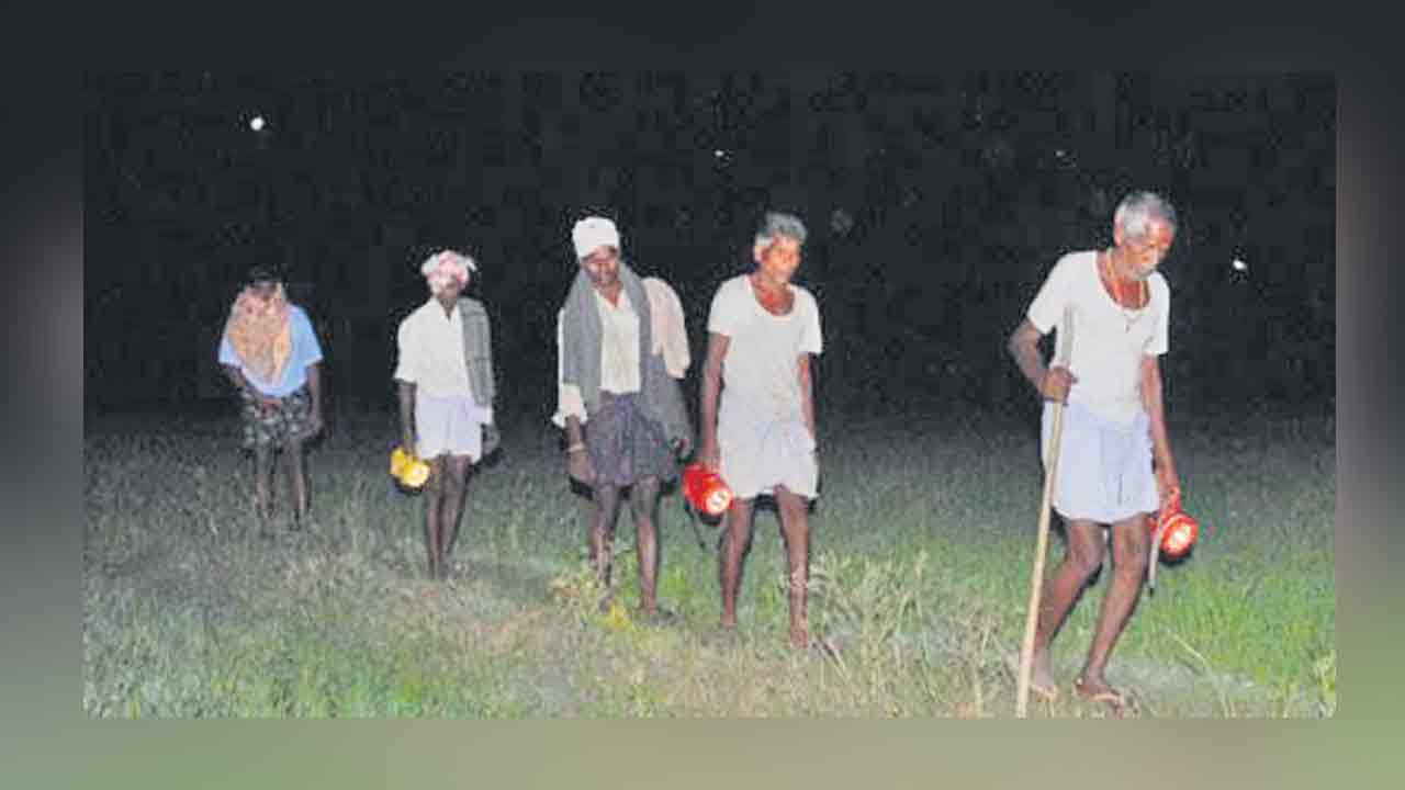 కరెంటు కోతలతో నాటి వెతలు