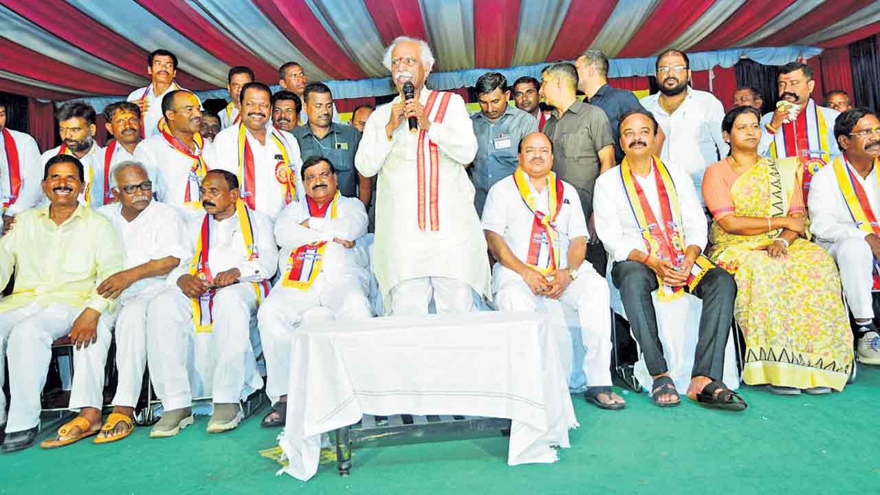 చేవెళ్లలో కొమురయ్య విగ్రహావిష్కరణ