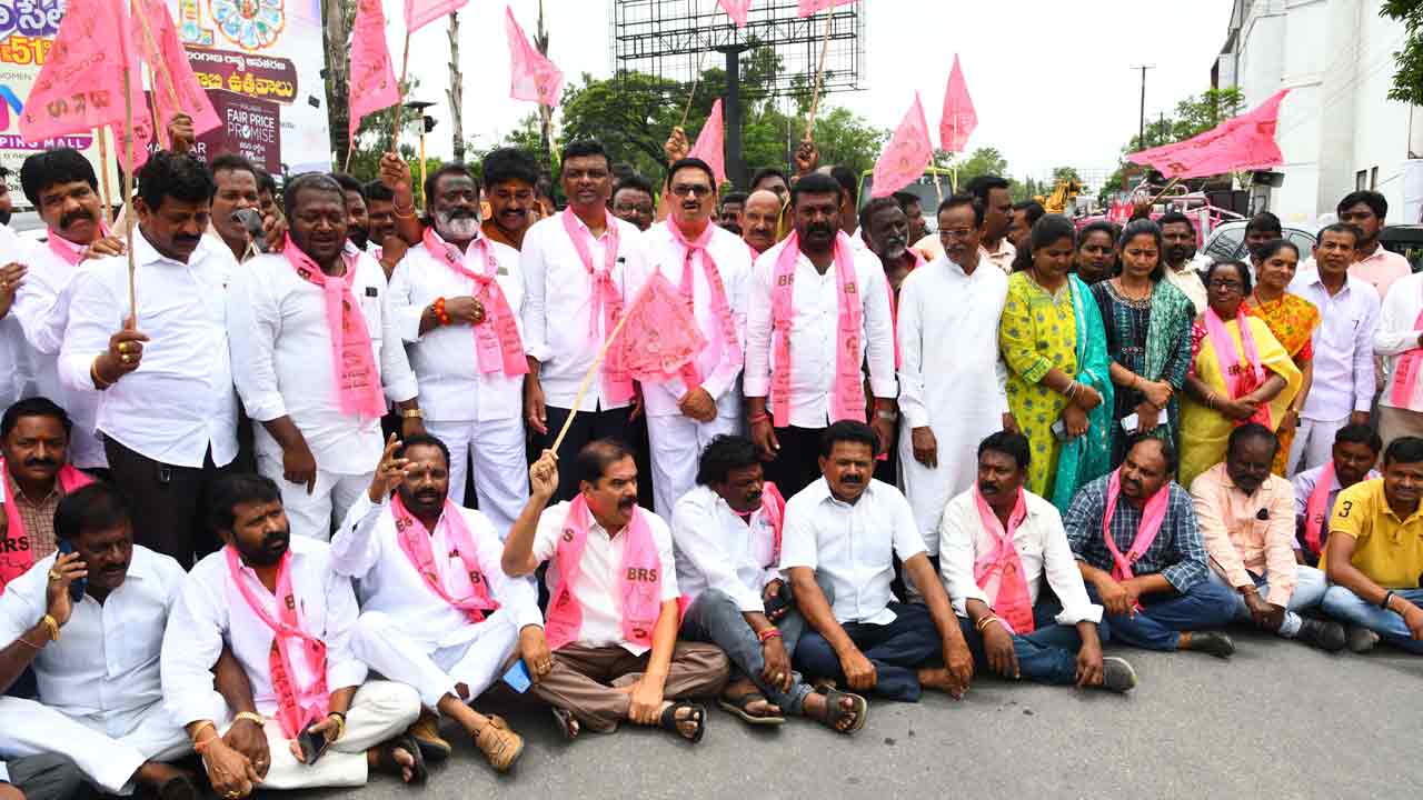 బీజేపీ, కాంగ్రెస్‌లు రైతు వ్యతిరేక పార్టీలు