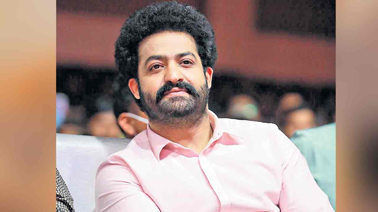 NTR | వార్-2 నుంచి కీలక అప్డేట్.. సెట్స్పైకి ఎన్టీఆర్ ఎంట్రీ ఇచ్చేది అప్పుడే!