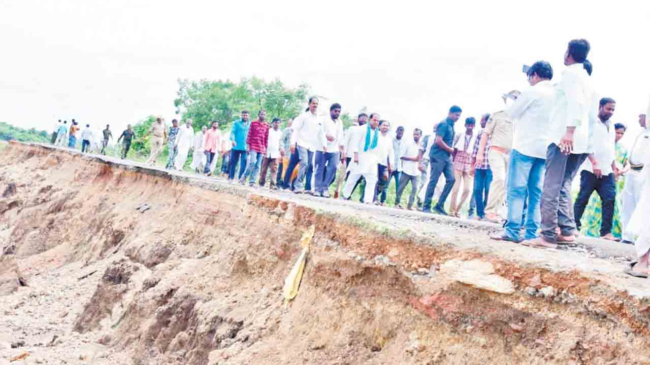 ఆపత్కాలంలో కంటికి రెప్పలా