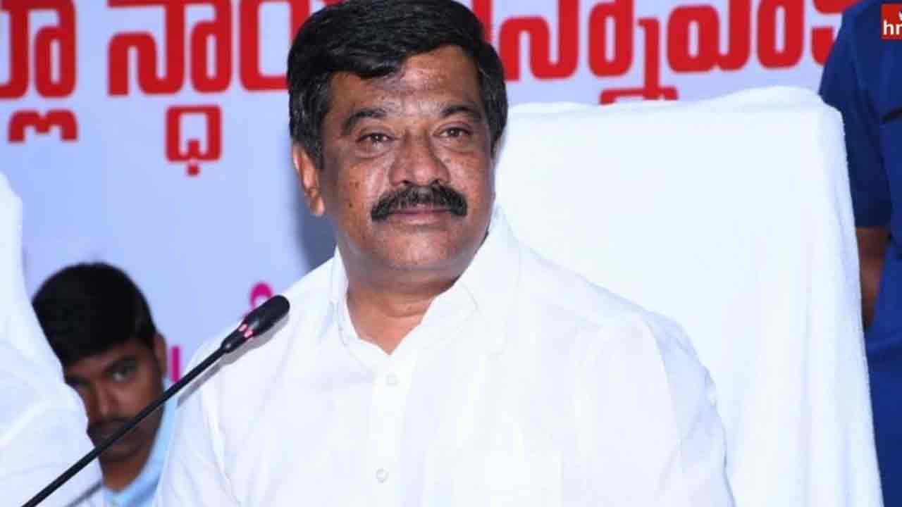 తక్షణమే రోడ్ల రిపేర్‌: వేముల