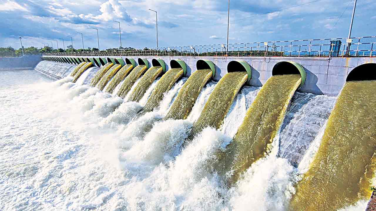 కాళేశ్వరం దండగ అన్నోళ్లిప్పుడెక్కడ?.. వాళ్ల నోళ్లు మూతపడేలా జలగర్జన