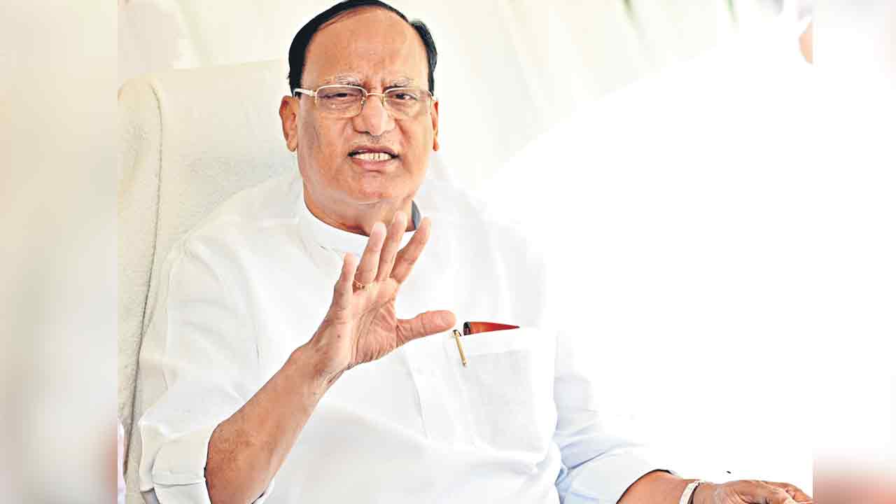 బీజేపీ గద్దె దిగడం కాంగ్రెస్‌కు ఇష్టం లేదు