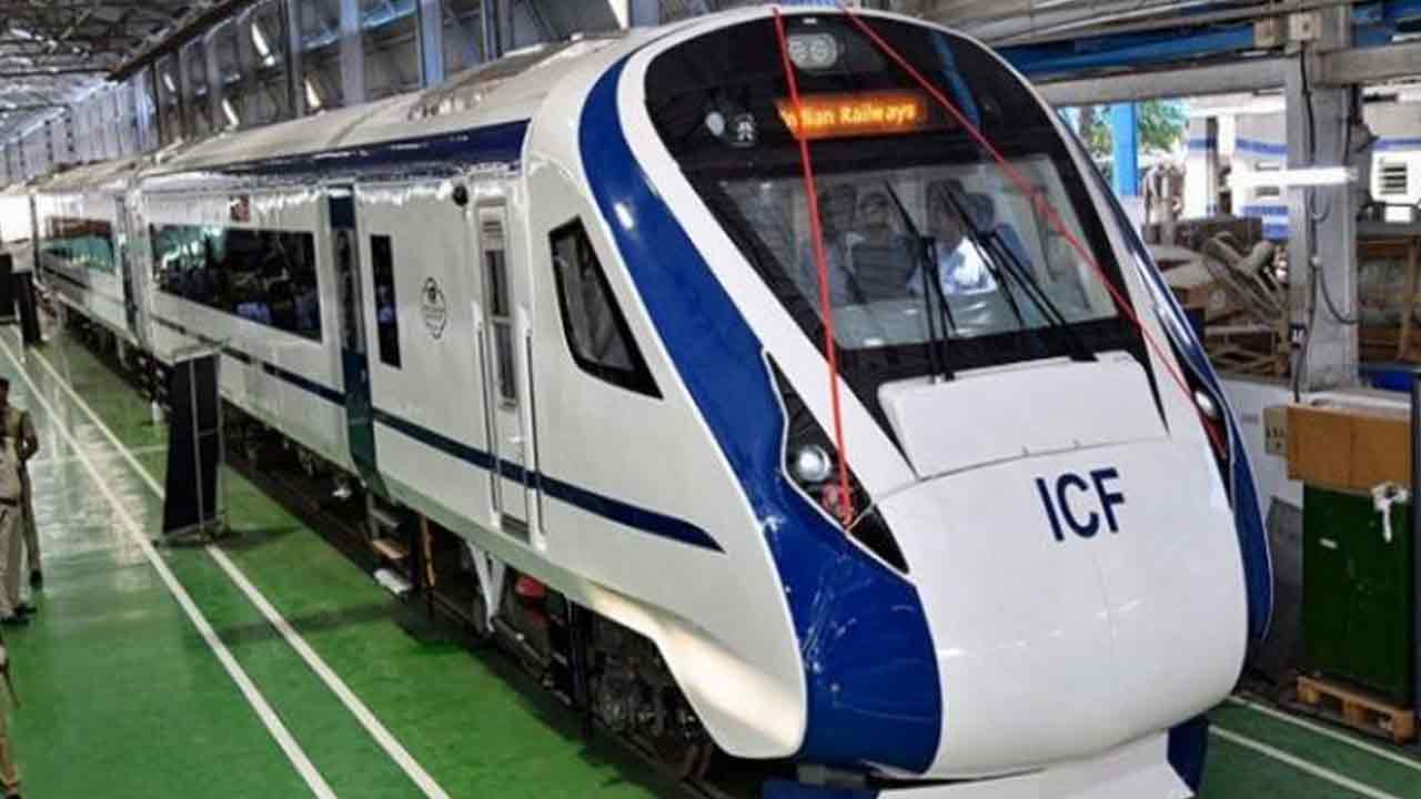 Vande Bharat Express | తడిసి మోపెడవుతున్న వందేభారత్‌ ప్రచార ఖర్చు.. ప్రధాని మోదీ ప్రారంభించిన 4 రైళ్ల కోసం రూ.5.6 కోట్లు వెచ్చించిన రైల్వేశాఖ
