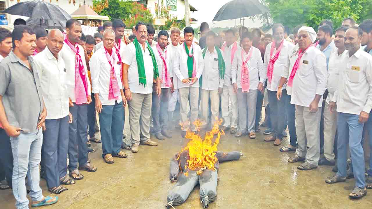 కాంగ్రెస్‌కు ఓటేస్తే బతుకులు ఆగమే