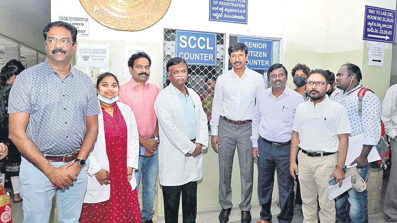 సింగరేణి కార్మికులకు నిమ్స్‌లో ప్రత్యేక కౌంటర్లు