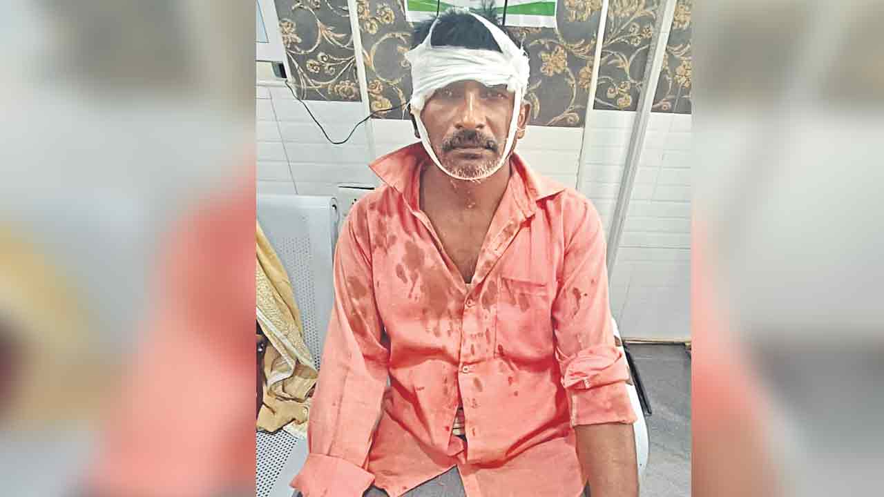 బీఆర్‌ఎస్‌ శ్రేణులపై పొంగులేటి అనుచరుల దాడి