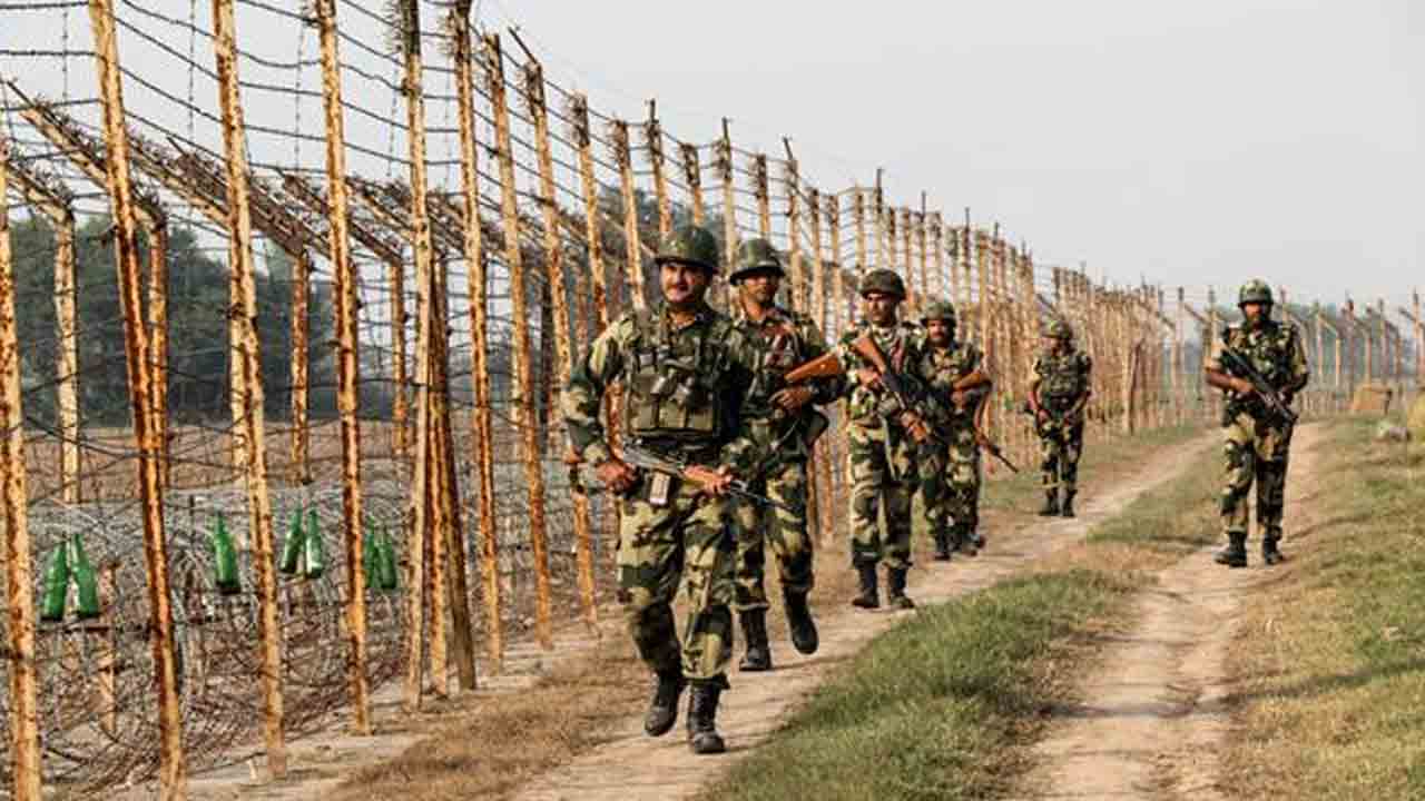 చొరబాటుకు యత్నించిన ఉగ్రవాదులు హతం