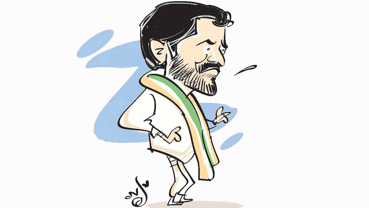 Revanth Reddy |  రేవంత్‌రెడ్డిని పక్కన పెట్టారా.. ఖమ్మం సభ సాక్షిగా టీపీసీసీ అధ్యక్షుడికి దక్కని ప్రాధాన్యం