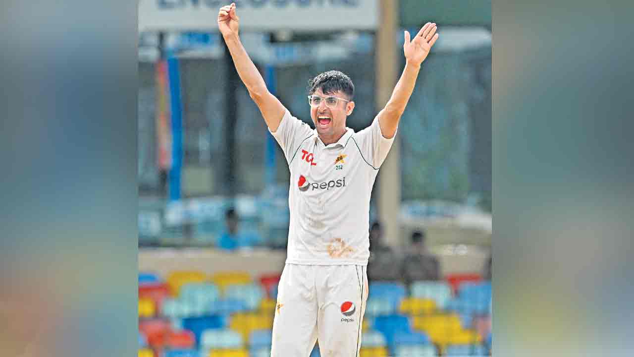 శ్రీలంక 166 ఆలౌట్‌