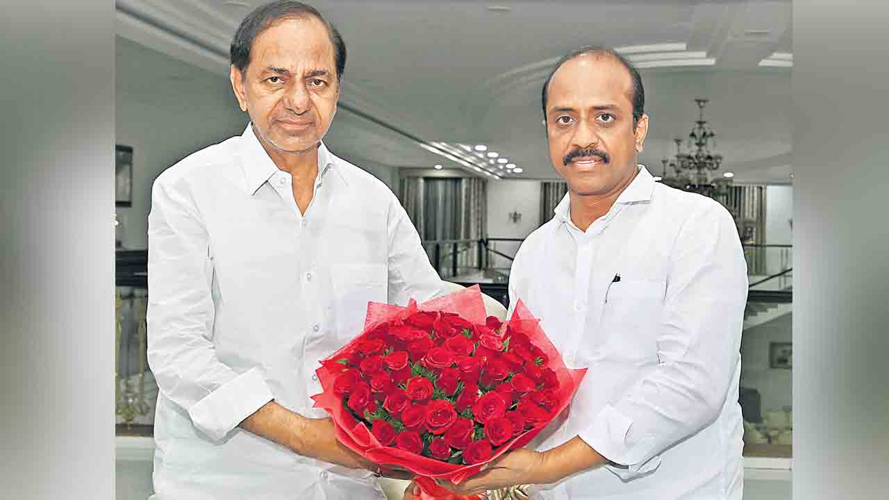 BRS | మహారాష్ట్రలో బీఆర్‌ఎస్‌ దూకుడు.. కేసీఆర్‌ సారథ్యంలో 15 మందితో స్టీరింగ్‌ కమిటీ.. వీళ్లేం చేస్తారంటే..