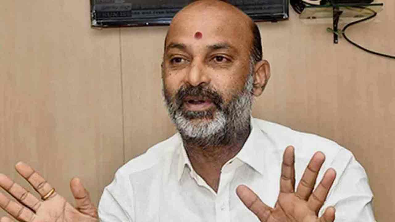Bandi Sanjay | కిషన్‌రెడ్డినైనా పని చేయనియ్యండి.. బీజేపీ నేతలకు బండి సంజయ్‌ పంచ్‌లు